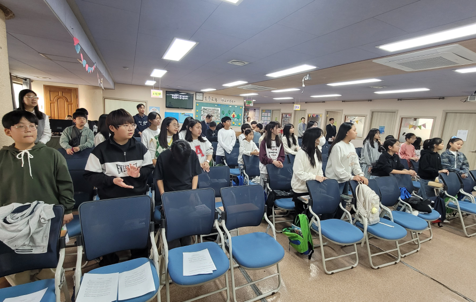 elementary 2 image 08